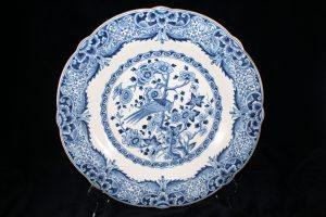 A01016 – Royal Tichelaar blue and white large wall plate