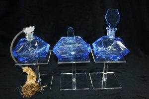 H02004 – Art Deco three piece blue crystal heavy dressing... 