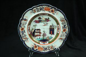 99999 – 2 Mason’s Peking pattern antique ironstone plates (1825-1850)