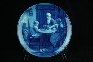 99999 – A Royal Delft, Delft blue Artz wall plate